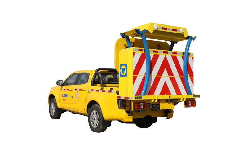 Çarpışma önleyici araç işareti için hidrolik silindir